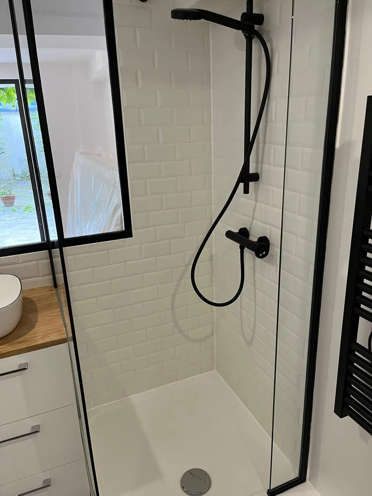 Douche italienne contemporaine