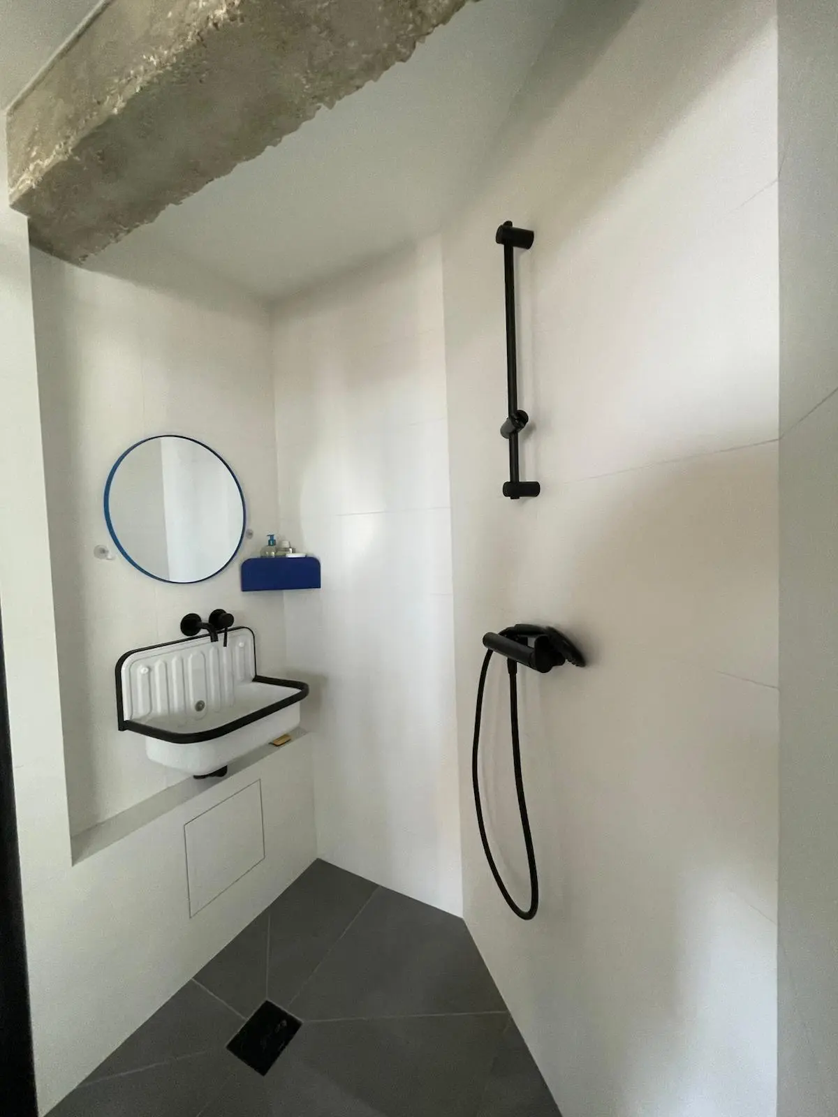 Salle de bain compacte design